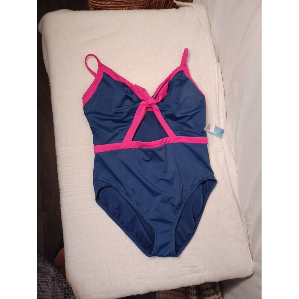 BEACH BETTY One Piece SWIMSUIT NWT‎
